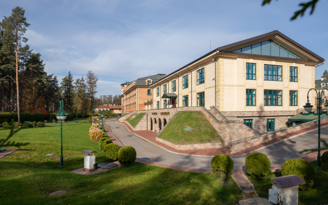 Mezhdunarodny Akademicheskiy Tsentr Garmoniya Resort Hotel
