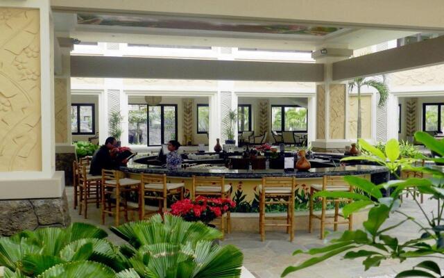 Olalani Resort  Hotel And Condotel