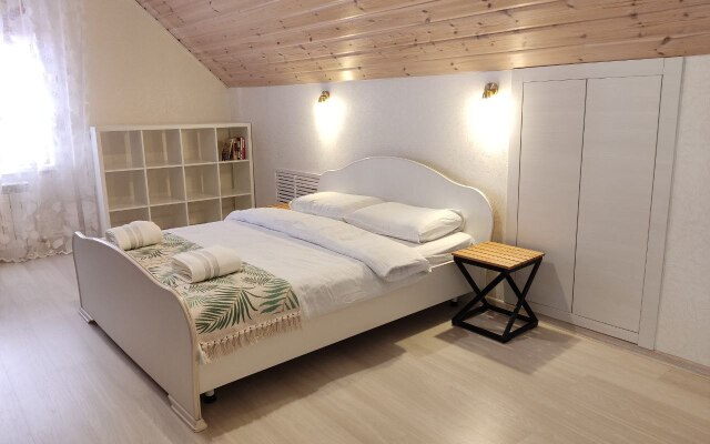 Шале Бревенчатый дом АБЗАКОВО