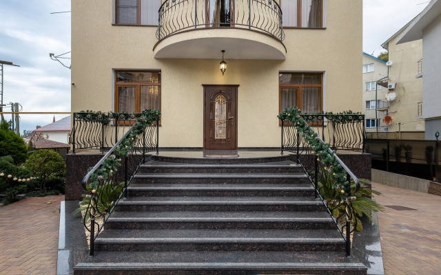 Golden House Guest House