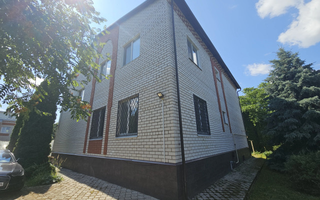 V Cherte Goroda Private house