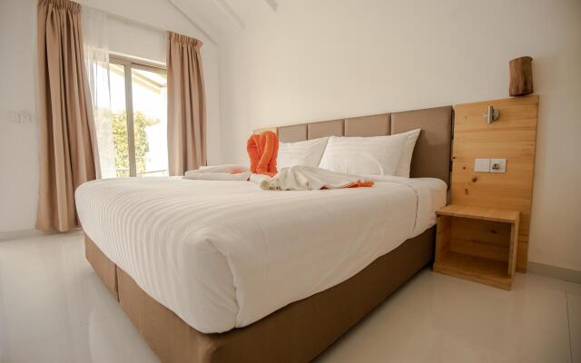 RV Thoddoo Maldives Guest house