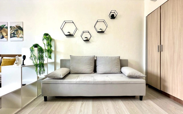 U Morya Simfoniya Flat