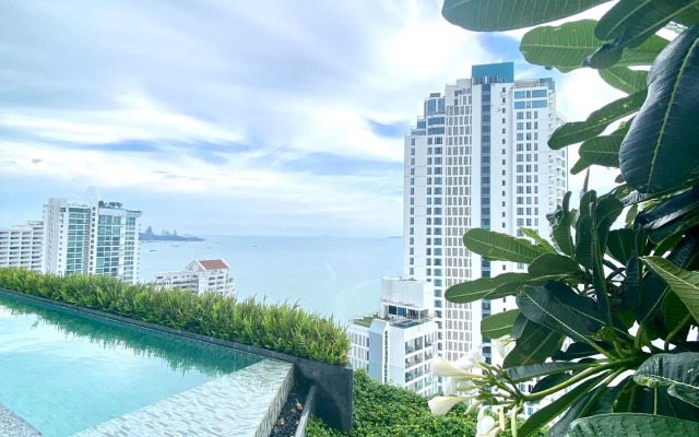 Baan Plai Haad Wongamat Apartments