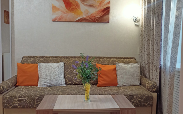 Na Oktyabrya 47a Apartments