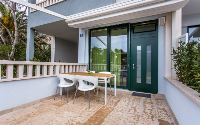 Апартаменты Makarska Beach