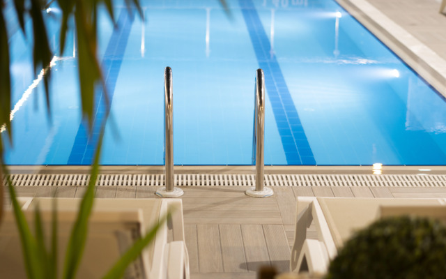 Opera Suites Hotel