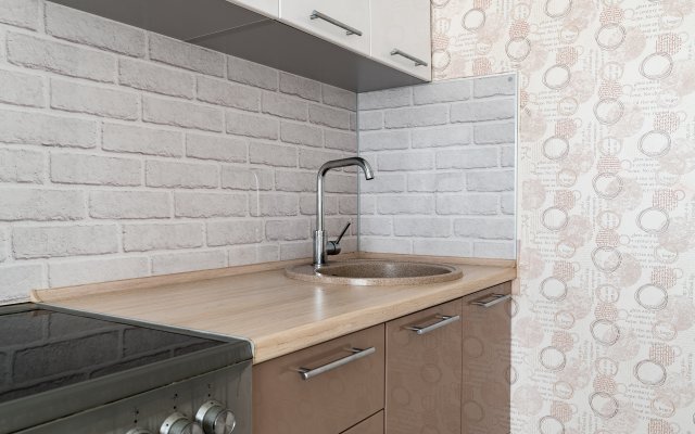 1ka Nevabed U Metro Flat