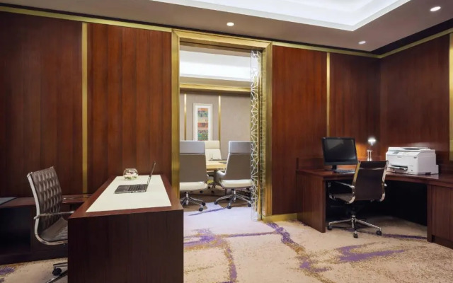 Отель Sheraton Makkah Jabal Al Kaaba