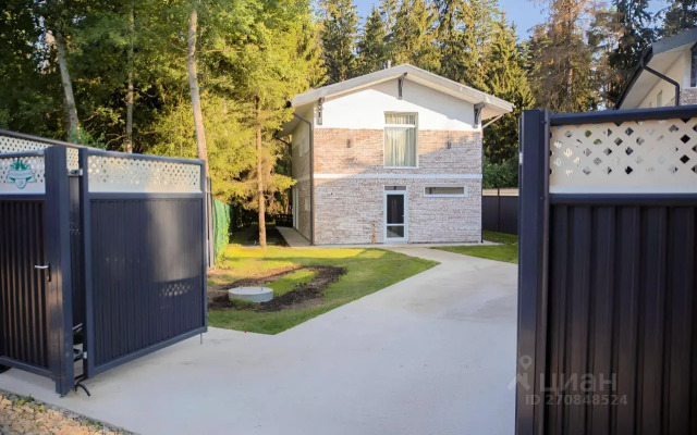 U Reki S Baney Private house