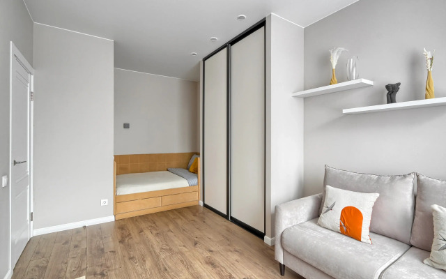 Апартаменты Myhome Yourhome на Октябрьской наб. 44