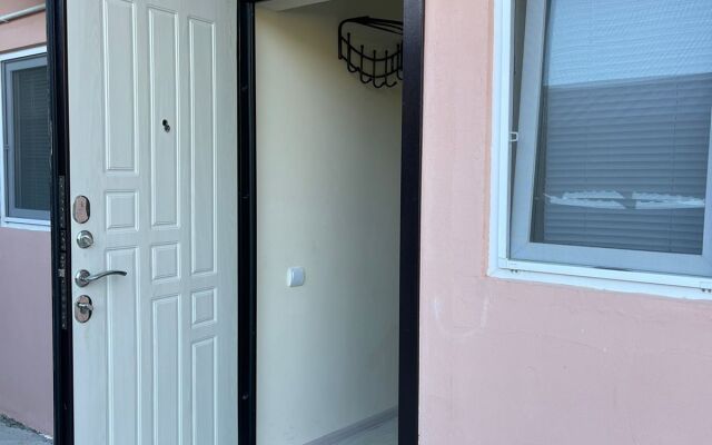 Na Lakoba Guest House