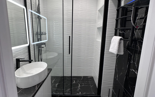 Квартира на Толстого 18