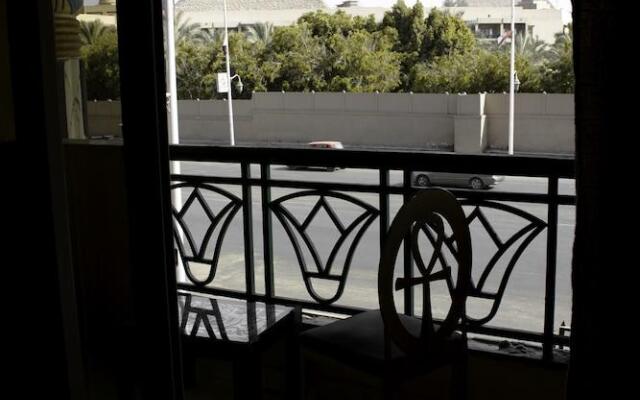 Regency Pyramids Hotel