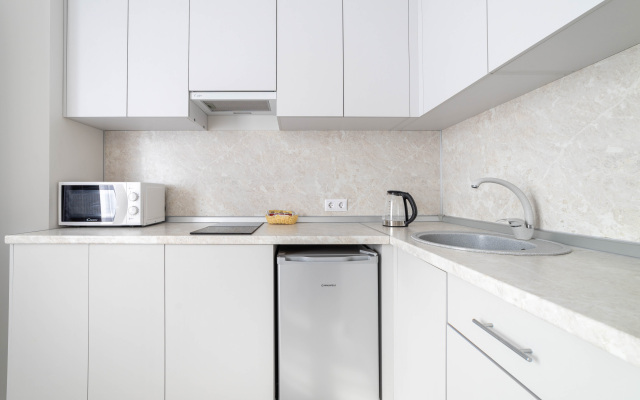 Potryasayushchaya studiya dlya 4kh chelovek v 5 minutakh ot morya Flat