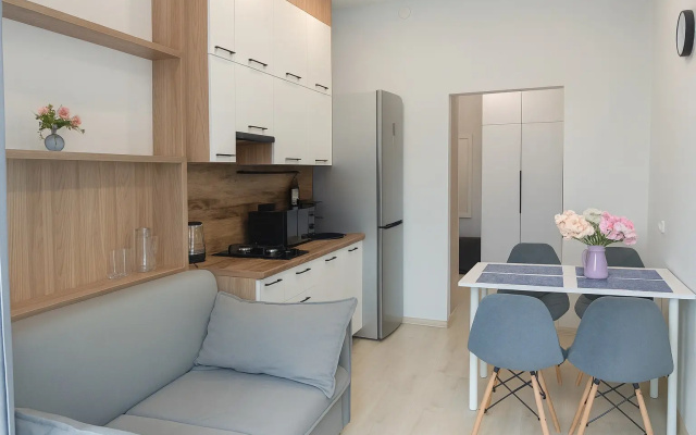 Apartamenty v Zk Gagarinskij do 4 Cel Patnica Set' Posutocnyh Kvartir