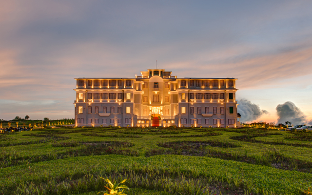 Le Bokor Palace Hotel