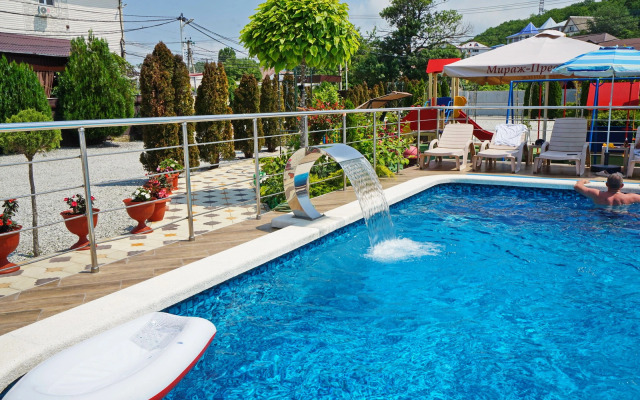 Mirazh-Prestizh Guest House