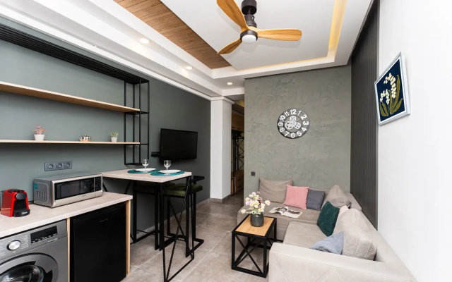 Апартаменты on Yekmalyan Str. 1-42/2