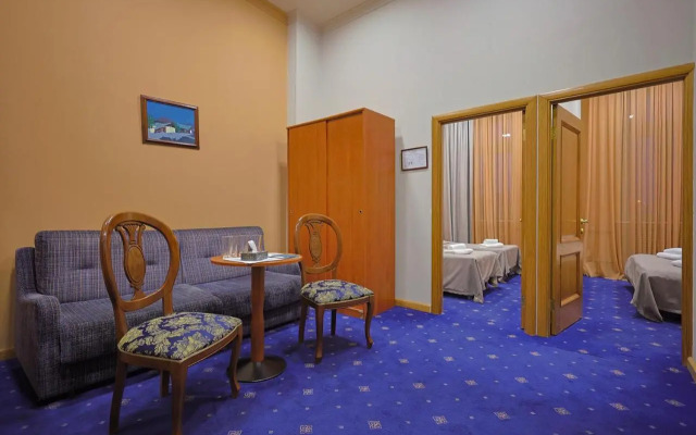 Araks Hotel Complex