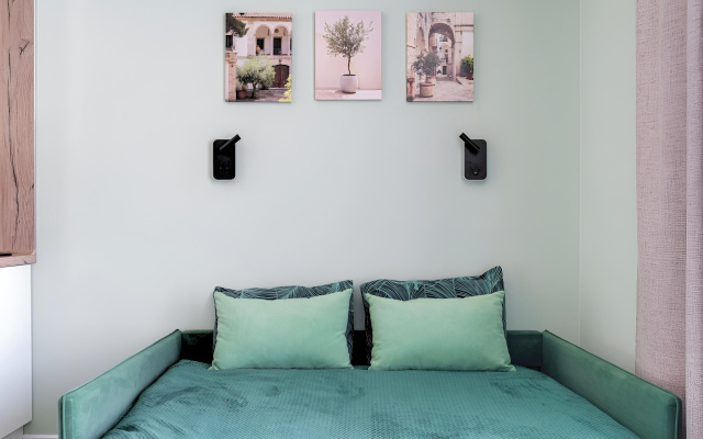 Green Studio Apartments