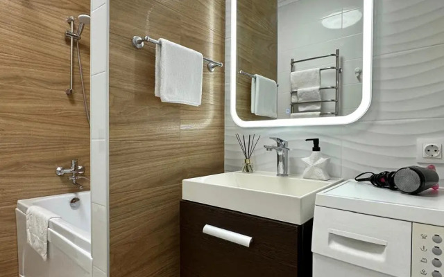 S Vidom Na Kurshskuiu Kosu Flat