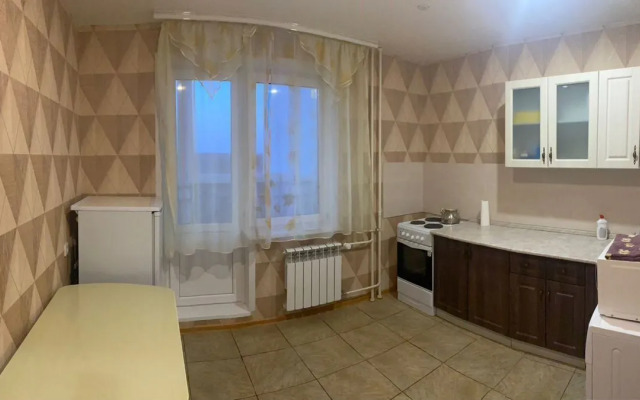Na Ulitse Generala Lavrova 16 Flat