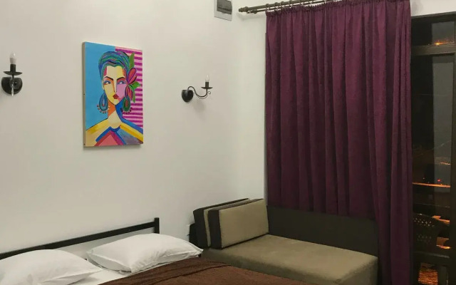 Na Ardzinba 240 Guest House