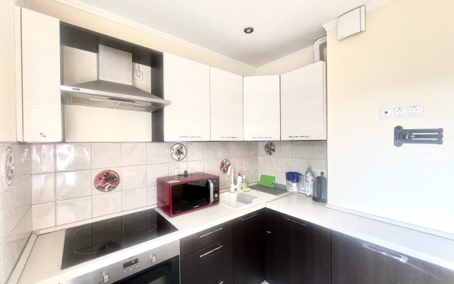 Kvartira Na Shipilovskoy 1 Minuta Peshkom (1) Apartment