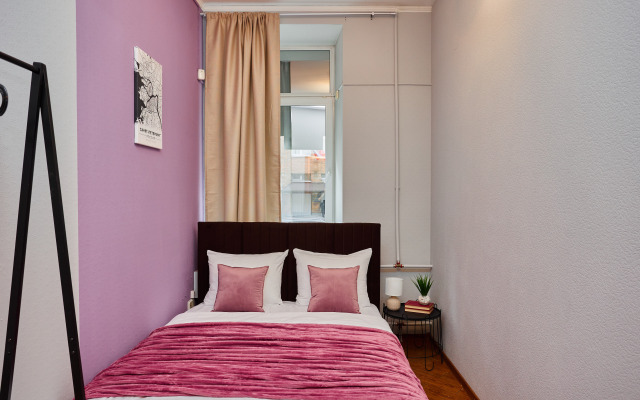 18 Line Mini Hotel