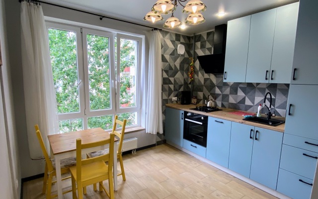 Na Butkova U Naberezhnoy Petra Velikogo Flat