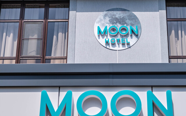 Отель Moon Hotel
