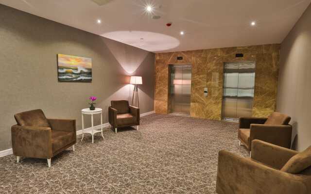 Royal Comfort Hotel
