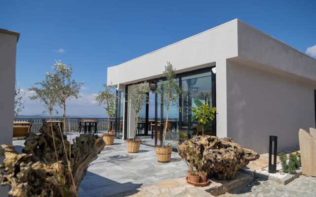 Отель Marlo Ayvalik