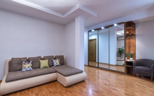 Квартира на Смоленской Улице 7