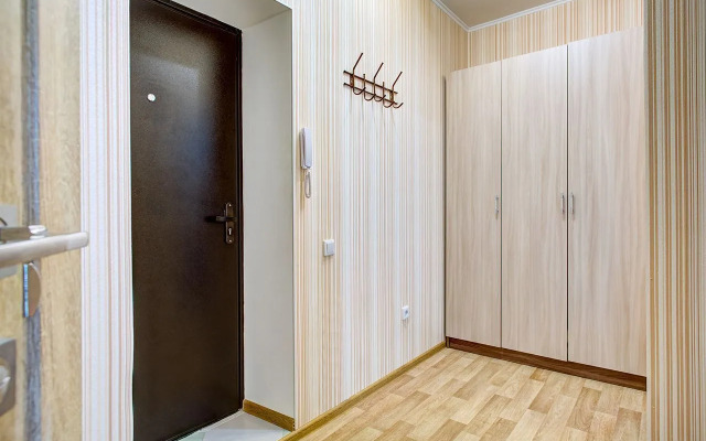 Na Ulitse Sukhodolskaya 12 Flat