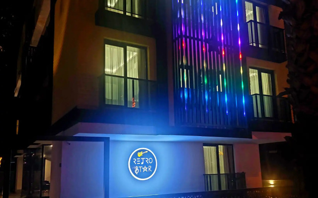 Retro Star Suites Hotel