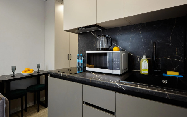 V Zhk Rezident s Balkonom Apartment