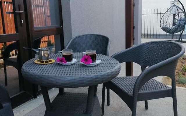 Sunnysmile Inn Guest house