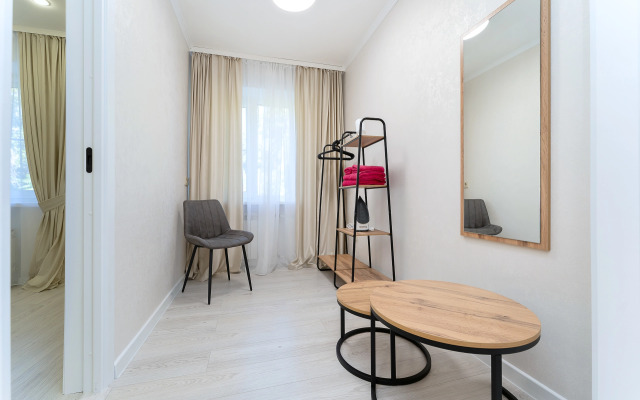 Novaya Dvukhkomnatnaya Tsentr Flat