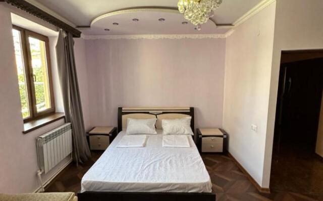 Hostel Favorit