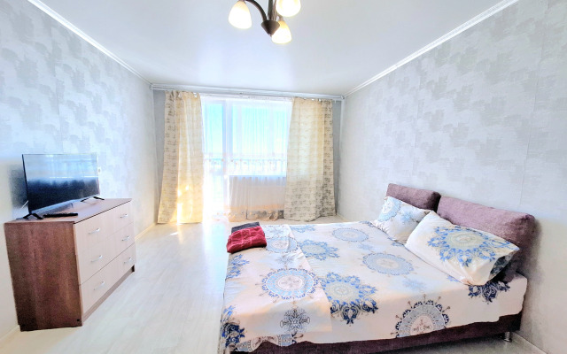 Komsomolskaya 106/3 Flat