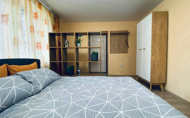 Апартаменты Room-Room Хользунова 38