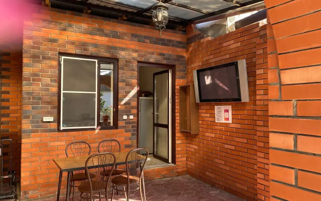 Na Sovetskoy Private House