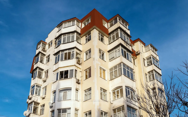 Pyatikomnatnaya V Tsentre Yalty Flat