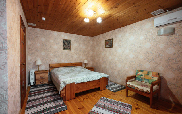 Podvorye Guest House