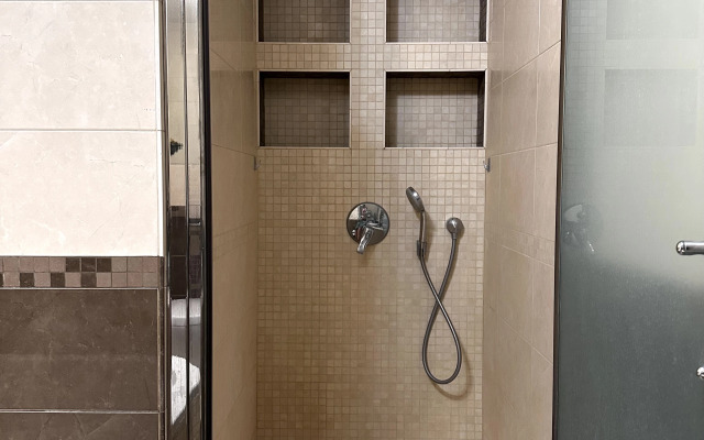 Shikarnaya na Naberezhnoy Verkhnego Ozera Flat