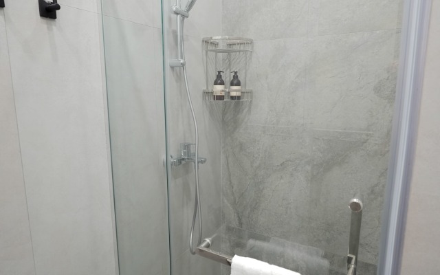 V Zhk Tandau-Tandau na Prospekte Turan 34a Apart-Otel