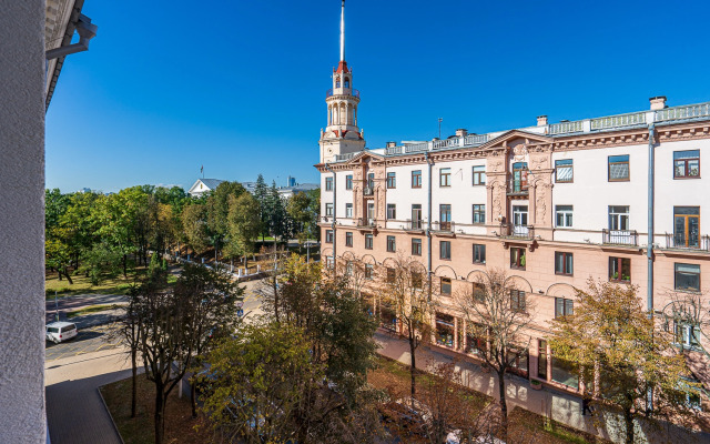 Flat Sovremennaya Kvartira V Tsentre Goroda
