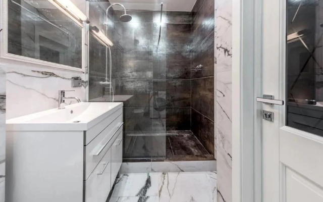 Апартаменты Двухкомнатные апартаменты в ЖК Актер Гэлакси